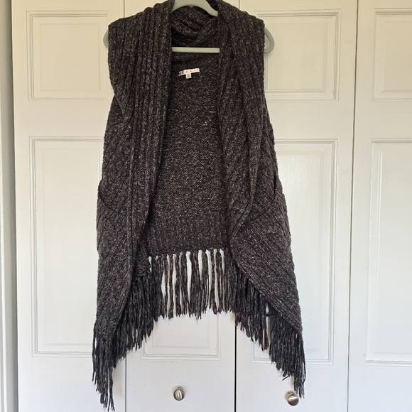 CAbi Cap Sleeve Charcoal Gray Sweater Cardigan with Fringe- size S - Picture 1 of 6